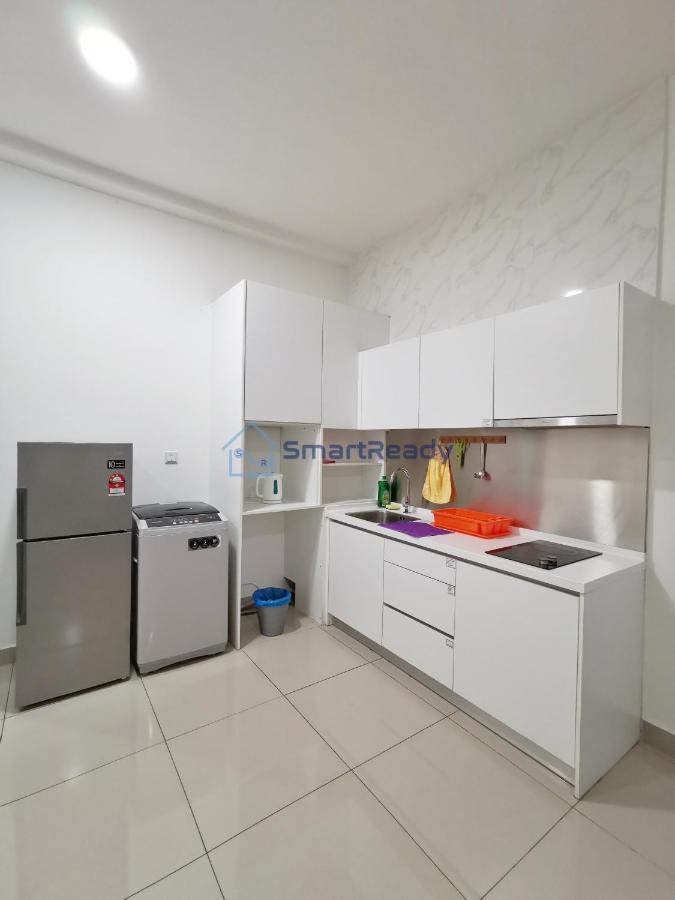 Twin Galaxy Suites By Sr *