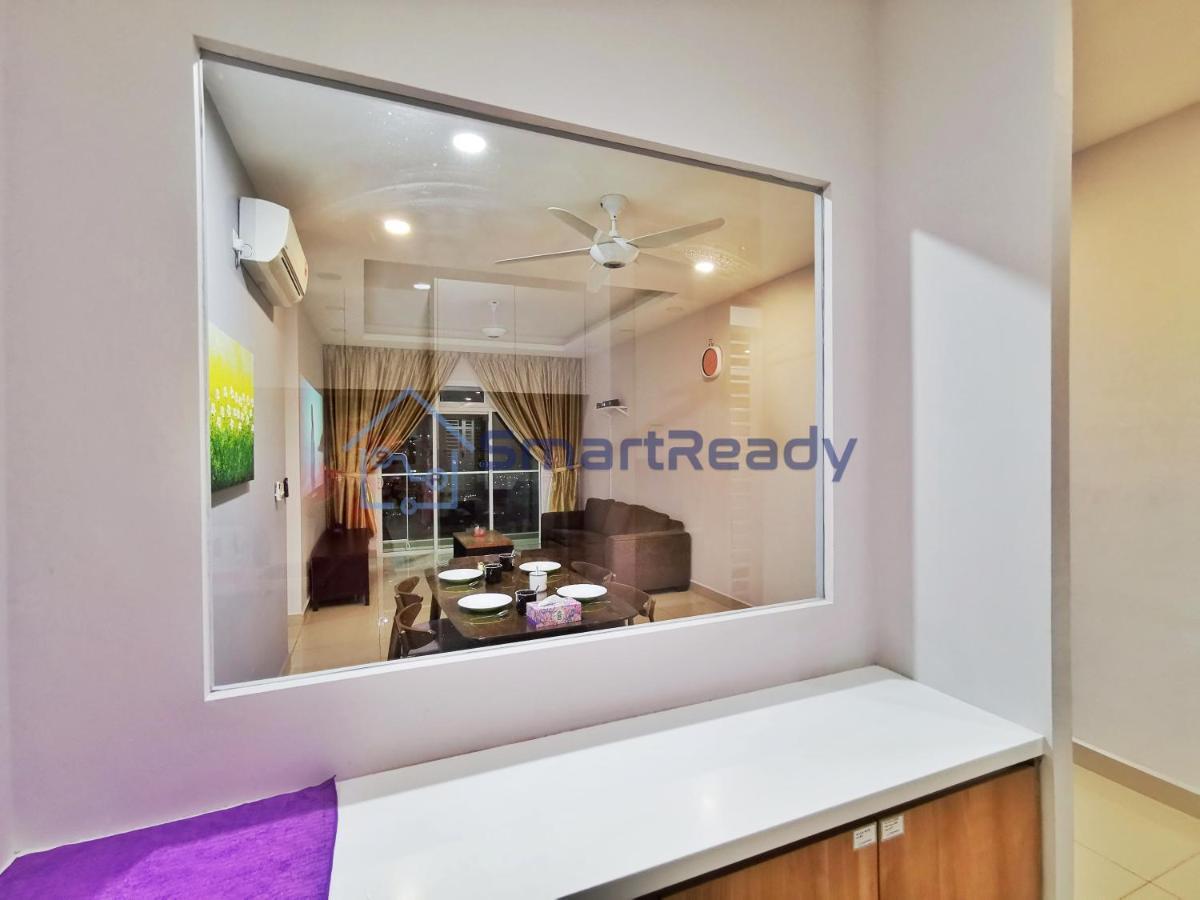 Twin Galaxy Suites By Sr *
